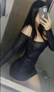 645578117: Chica busca chico en Barcelona