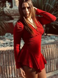 667724181: Chica busca chico en Valencia