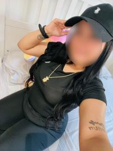 613695404: Chica busca chico en Valencia