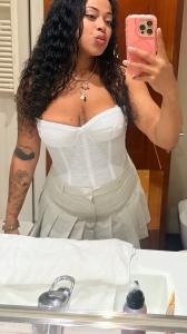 614938310: Chica busca chico en Orense