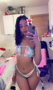 634743699: Chica busca chico en Sevilla