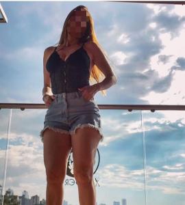 642096658: Chica busca chico en León