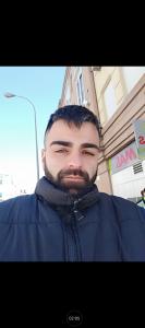 633148091: Chico busca chica en Madrid