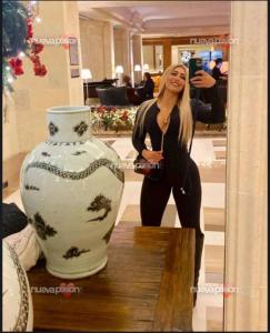 643773495: Chica busca chico en Tenerife