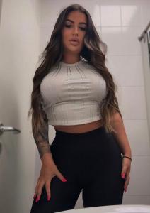 643791869: Chica busca chico en Málaga