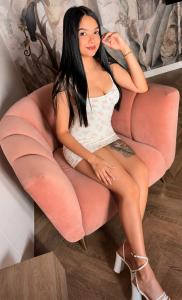 604274332: Chica busca chico en Sevilla