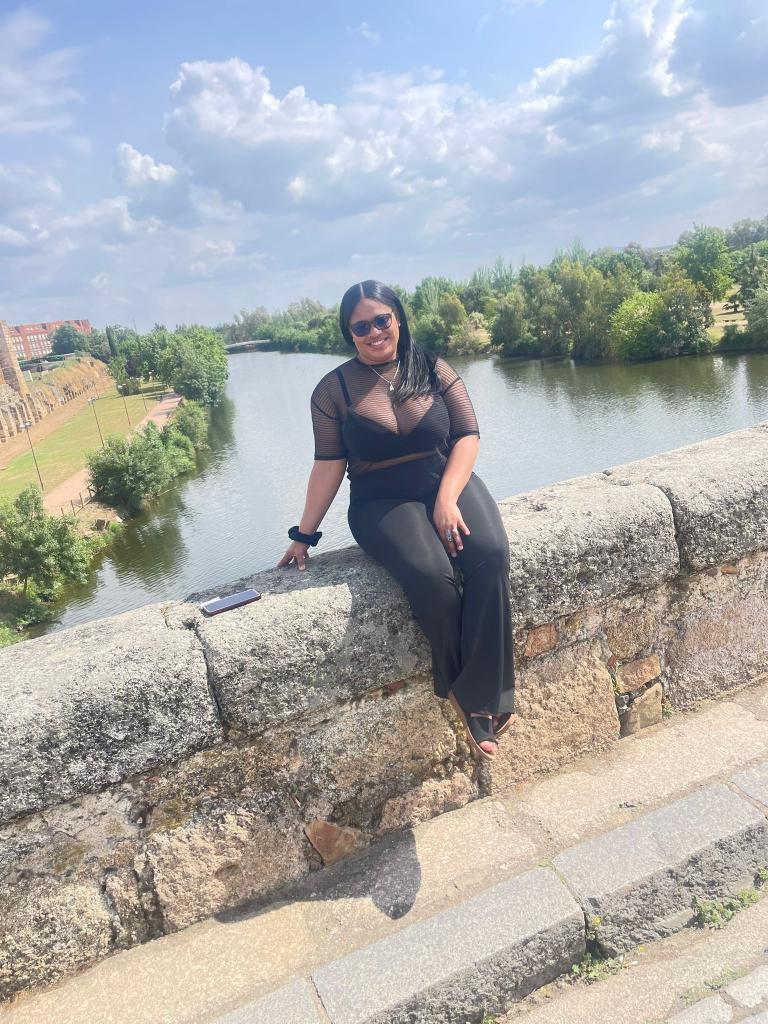 602719177: Chica busca chico en Madrid