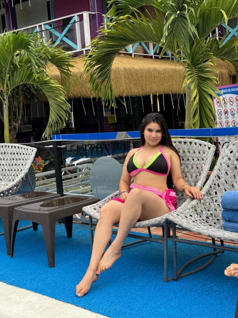 Chica busca chico en Tenerife: 