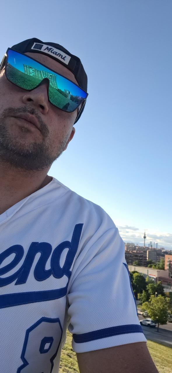 643360524: Chico busca chica en Tarragona