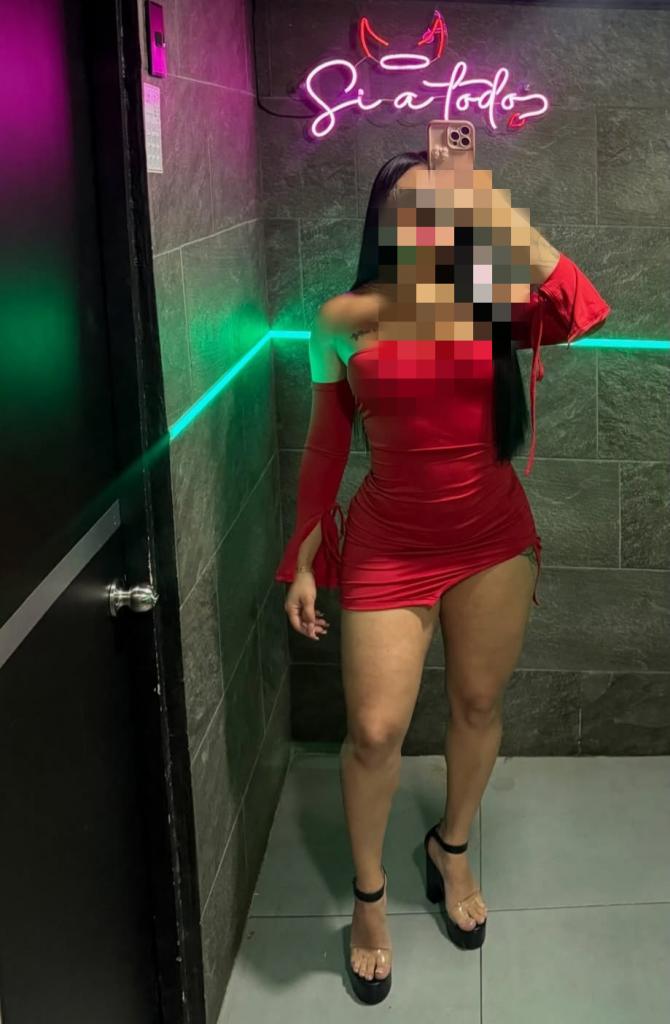 Chica busca chico en Huelva: 