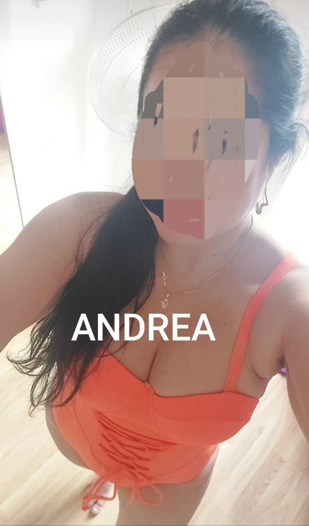 Chica busca chico en Almería: 