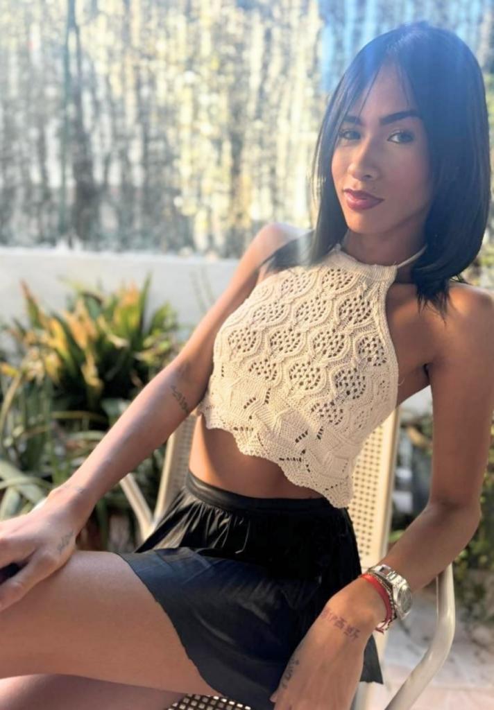 643457305: Chica busca chico en Mallorca