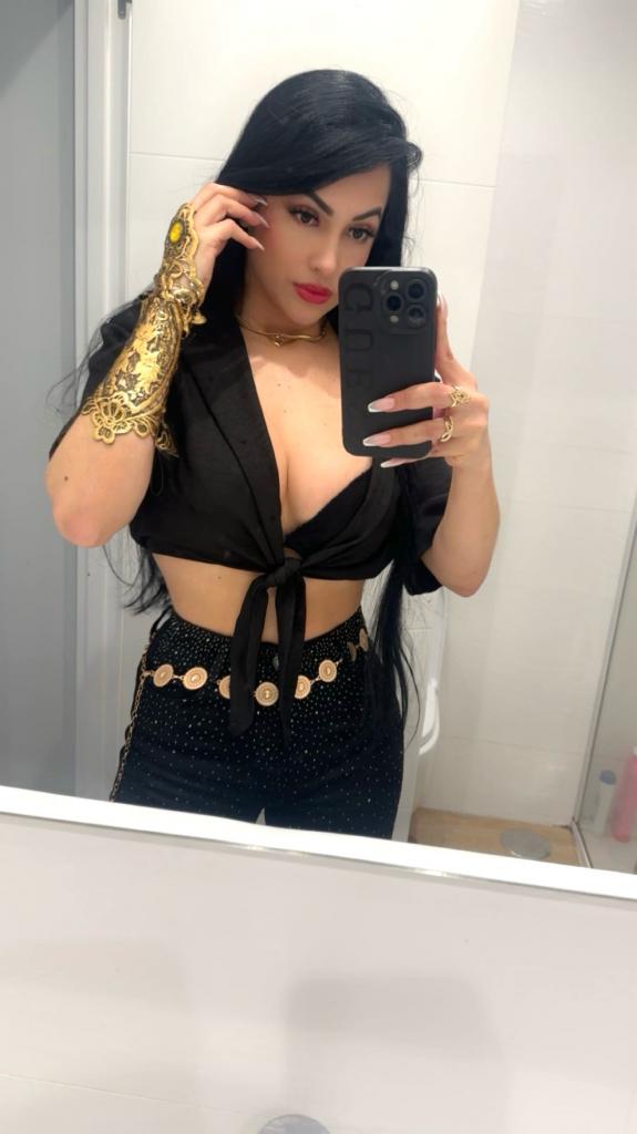 674407534: Chica busca chico en Madrid