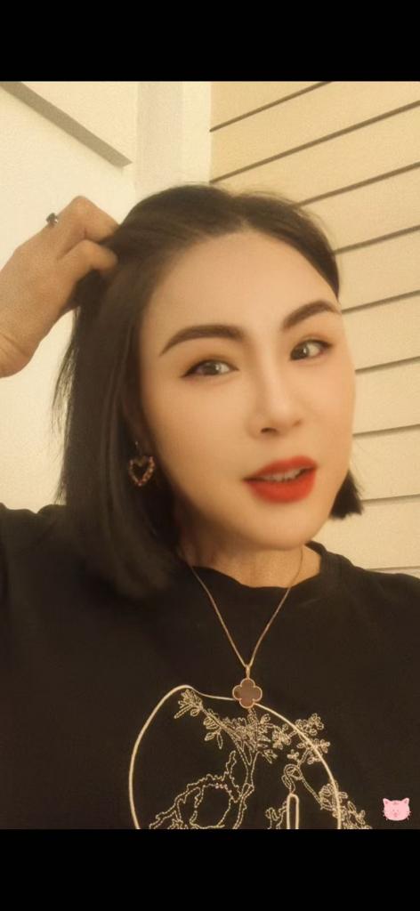 666313598: Chica busca chico en Barcelona
