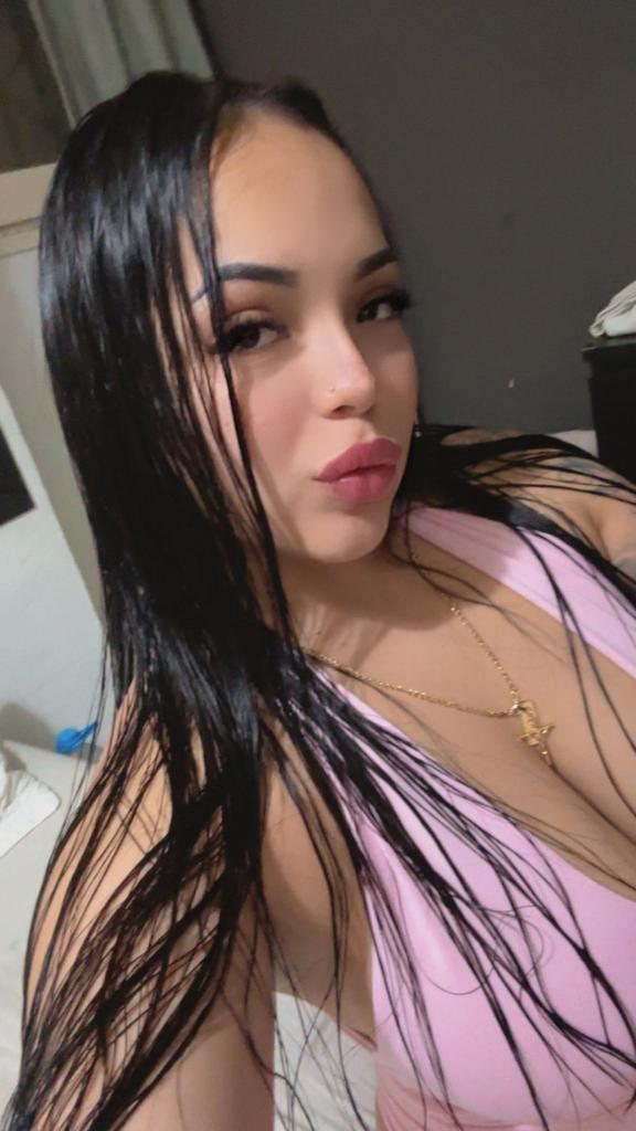 604283469: Chica busca chico en Málaga
