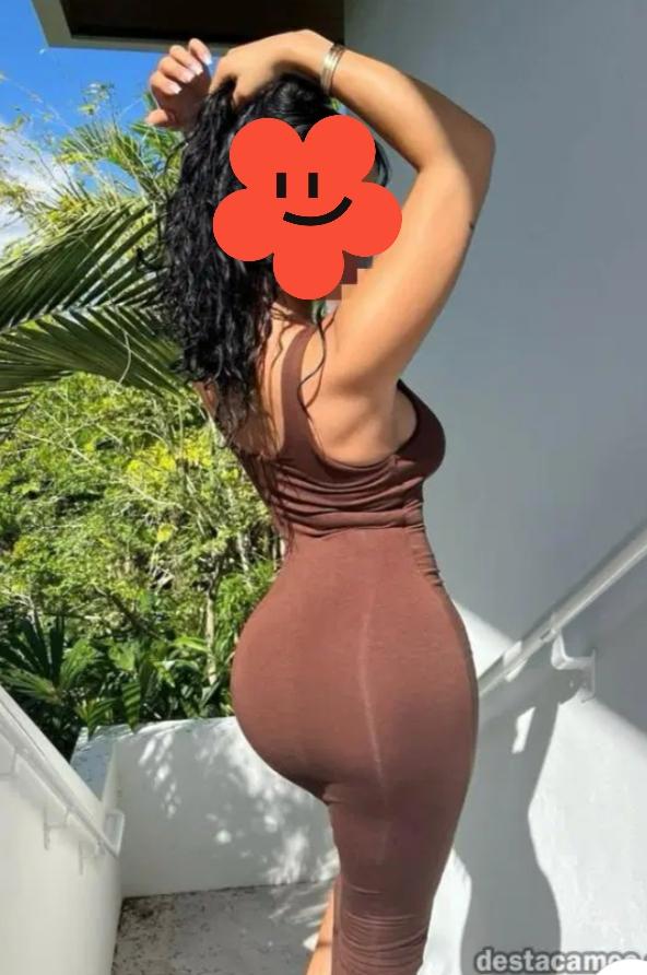 Chica busca chico en Almería: 