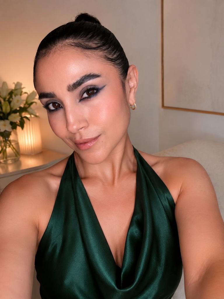 Chica busca chico en Ibiza: Chica busca chico