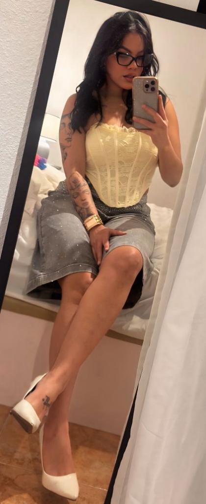 677458008: Chica busca chico en Alicante
