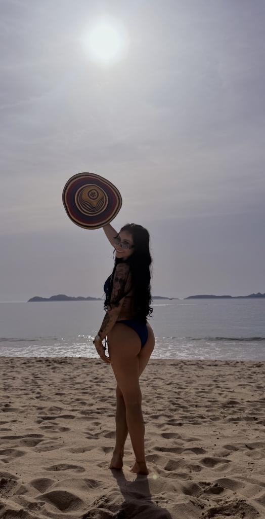 682419015: Chica busca chico en Pontevedra