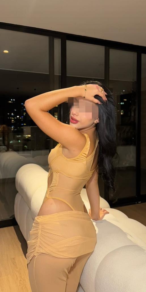 Chica busca chico en Almería: 