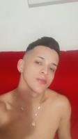 630810339: Chico busca chica en Barcelona