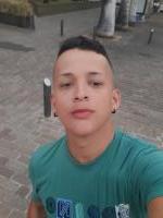 630810339: Chico busca chica en Barcelona
