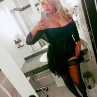 634032206: Chica busca chico en Gerona