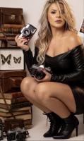663086139: Chica busca chico en La Coruña