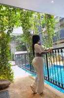 607236305: Chica busca chico en Alicante