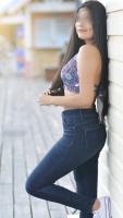 613256649: Chica busca chico en Gerona