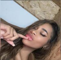 673390208: Chica busca chico en Ibiza