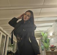 641401569: Chica busca chico en Sevilla