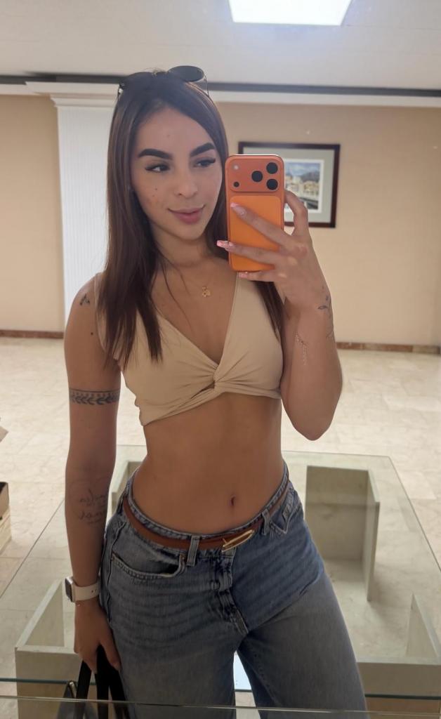 672817529: Chica busca chico en Alicante