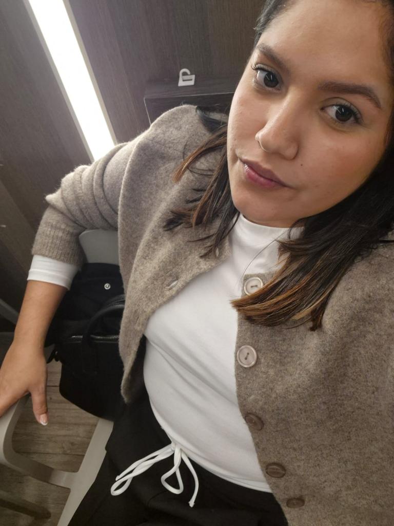 Chica busca chico en Granada: 