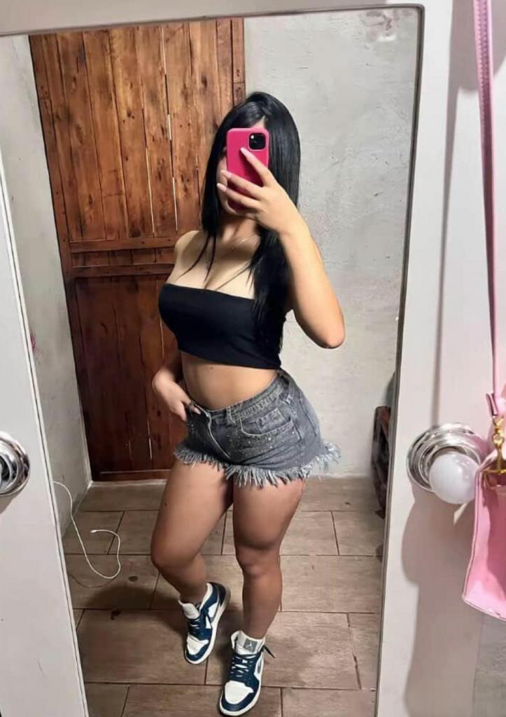 Chica busca chico en Cádiz: 