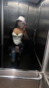Chica busca chico en Granada: 