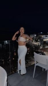 Chica busca chico en Ibiza: 