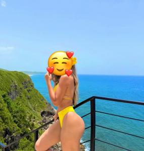 613440491: Chica busca chico en Cádiz