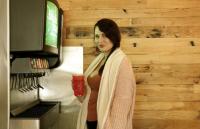 672857893: Chica busca chico en Gerona