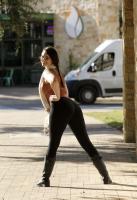 672857893: Chica busca chico en Gerona