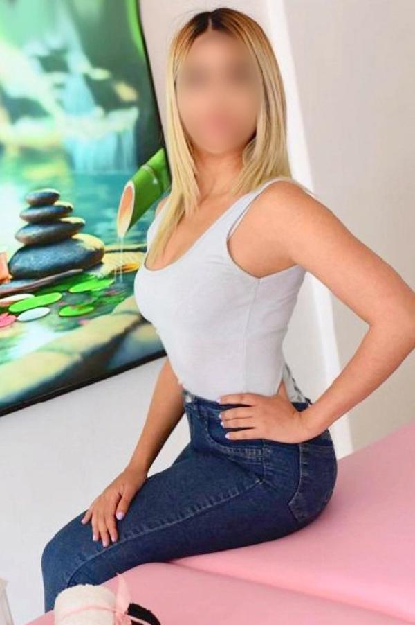 655781667: Chica busca chico en Salamanca