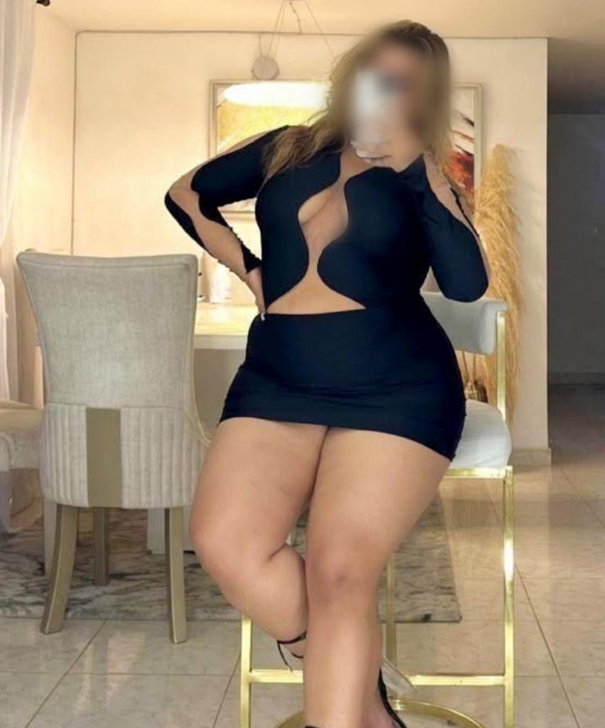 Chica busca chico en Cádiz: 