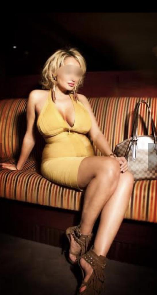 652454180: Chica busca chico en La Coruña