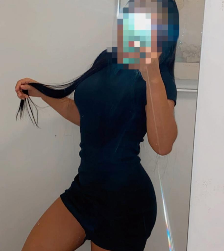 Chica busca chico en Cádiz: 