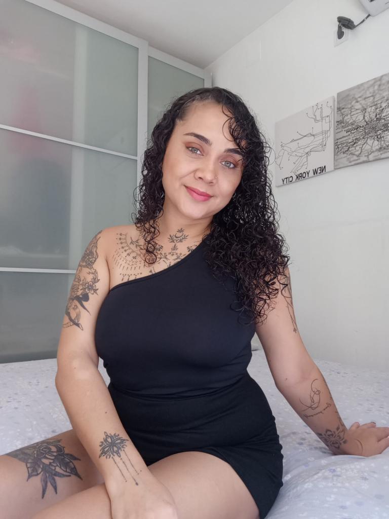 Chica busca chico en Tarragona: Chica busca chico