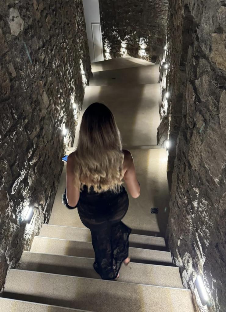 Chica busca chico en Ibiza: 