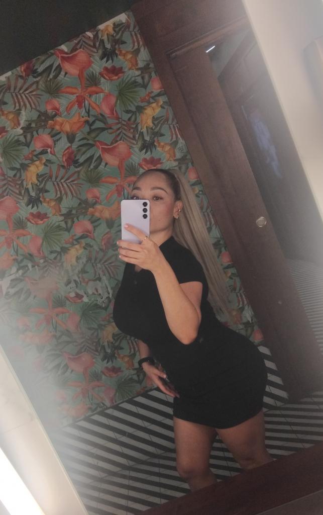 Chica busca chico en Granada: Chica busca chico