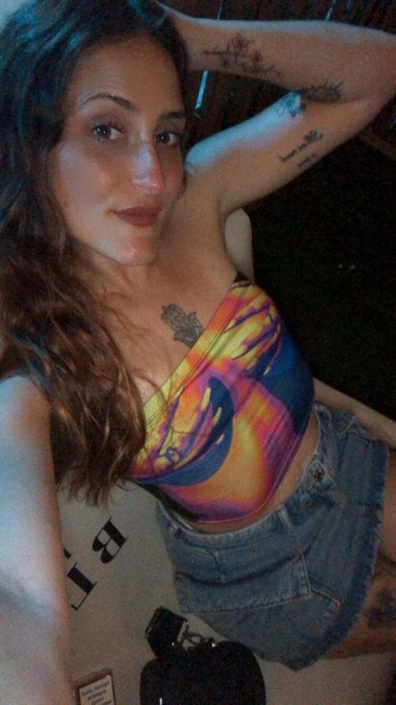 Chica busca chico en Granada: 