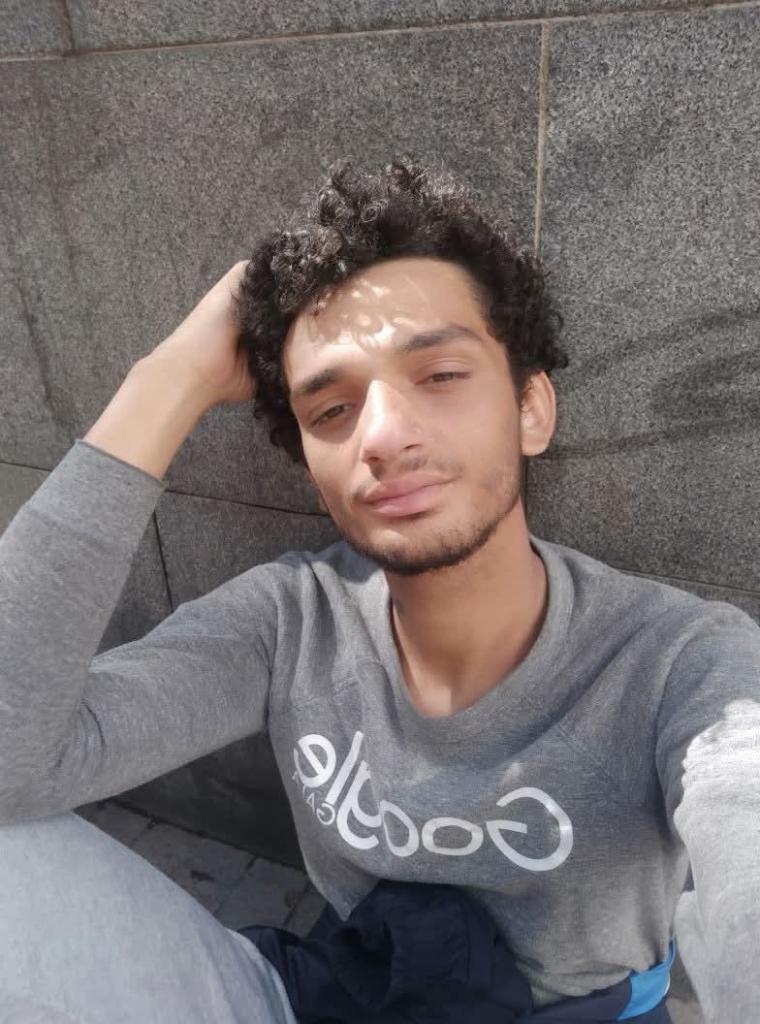 632821547: Chico busca chica en Barcelona