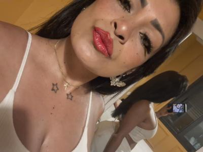 617712987: Chica busca chico en Melilla